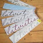 Latvietis/ latviete/ latvieši. Uzlīmes — attēls 2