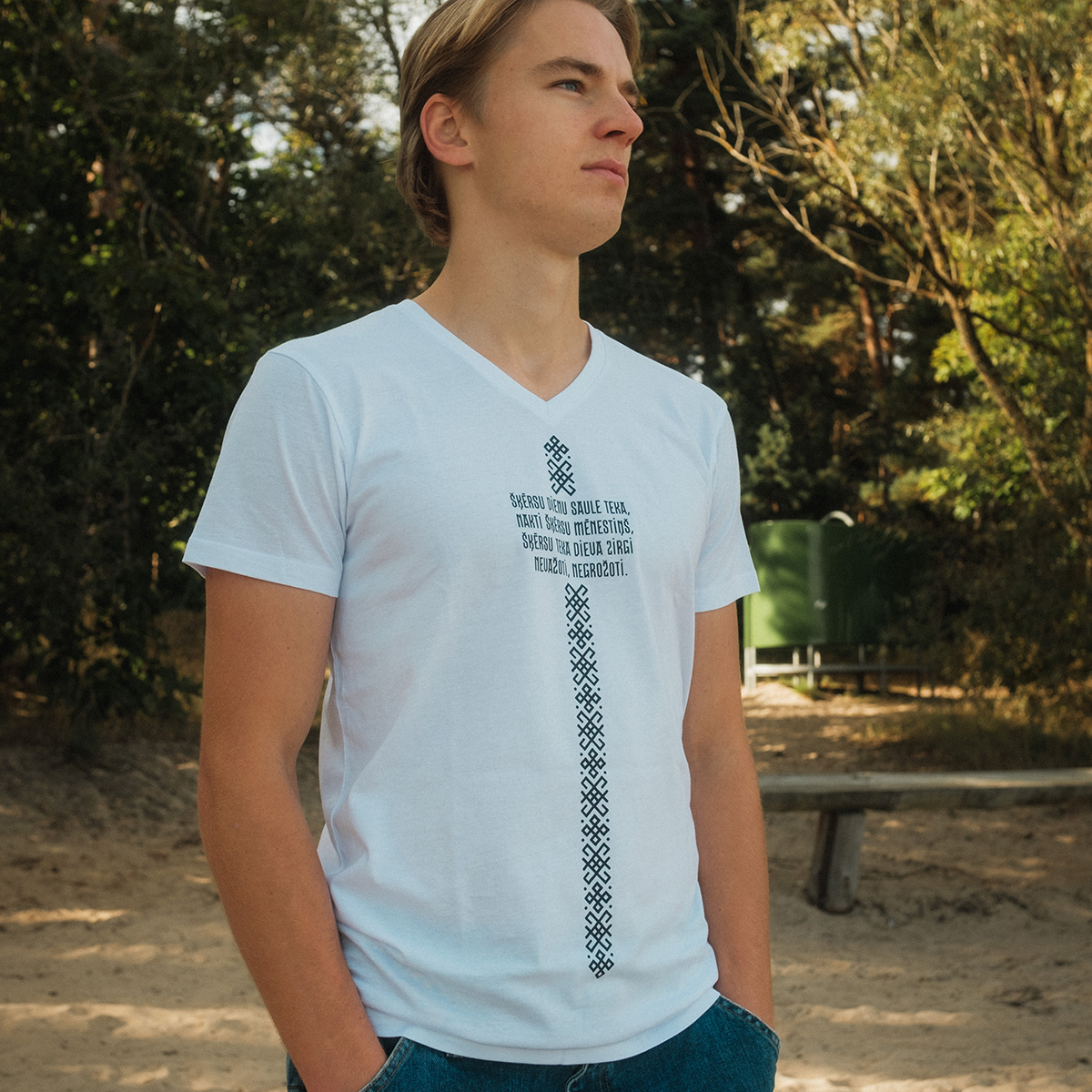 Nevazoti_1928 Nevažoti. Unisex V-krekli — attēls 1
