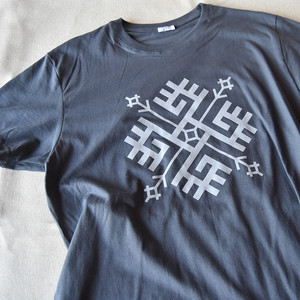 Gunchi_t-shirt flocked heat transfer