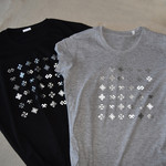 Gunchi_t-shirt. Reflective print. Atstarojoša apdruka